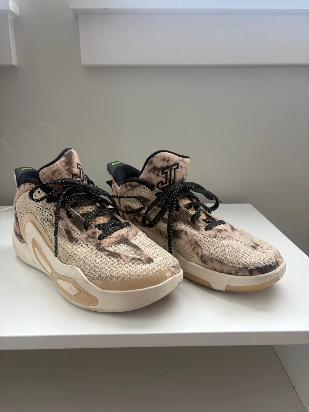 Nike Air Jordan Tatum 1 Tunnel Walk Desert Sneakers Youth 6.5=Women 8